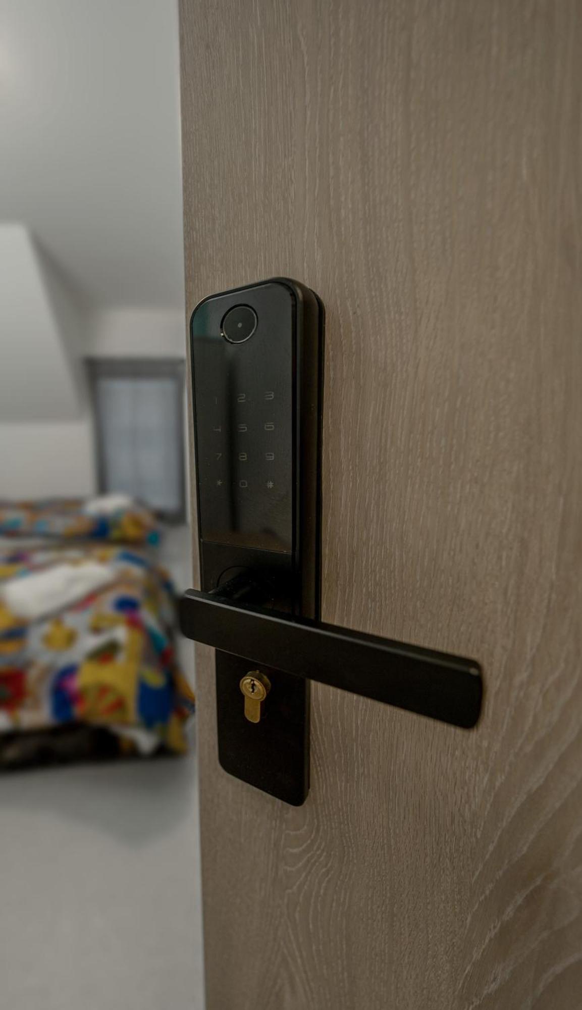 مبيت وإفطار Soul Poznan Free Parking المظهر الخارجي الصورة